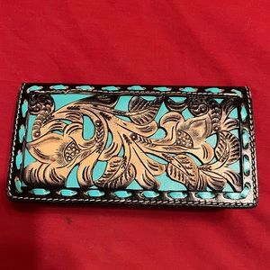 Leather Wallet. Used for a couple days and just not what I wanted.